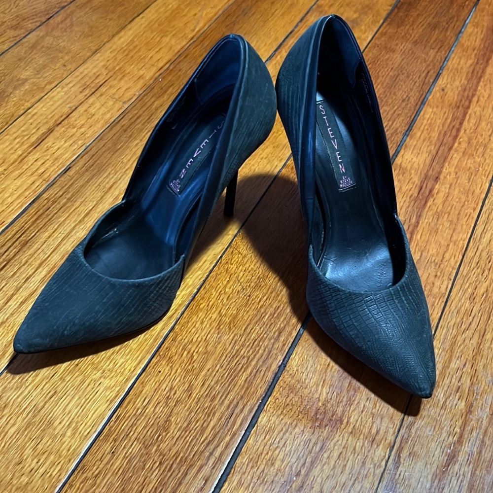 Steve Madden Aveana Pump size 7